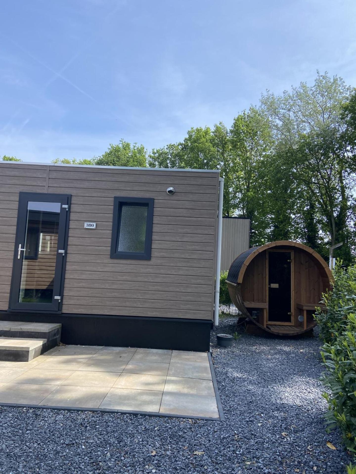 Kindvriendelijk Luxe Chalet In De Bossen Met Prive Sauna Harderwijk Eksteriør bilde