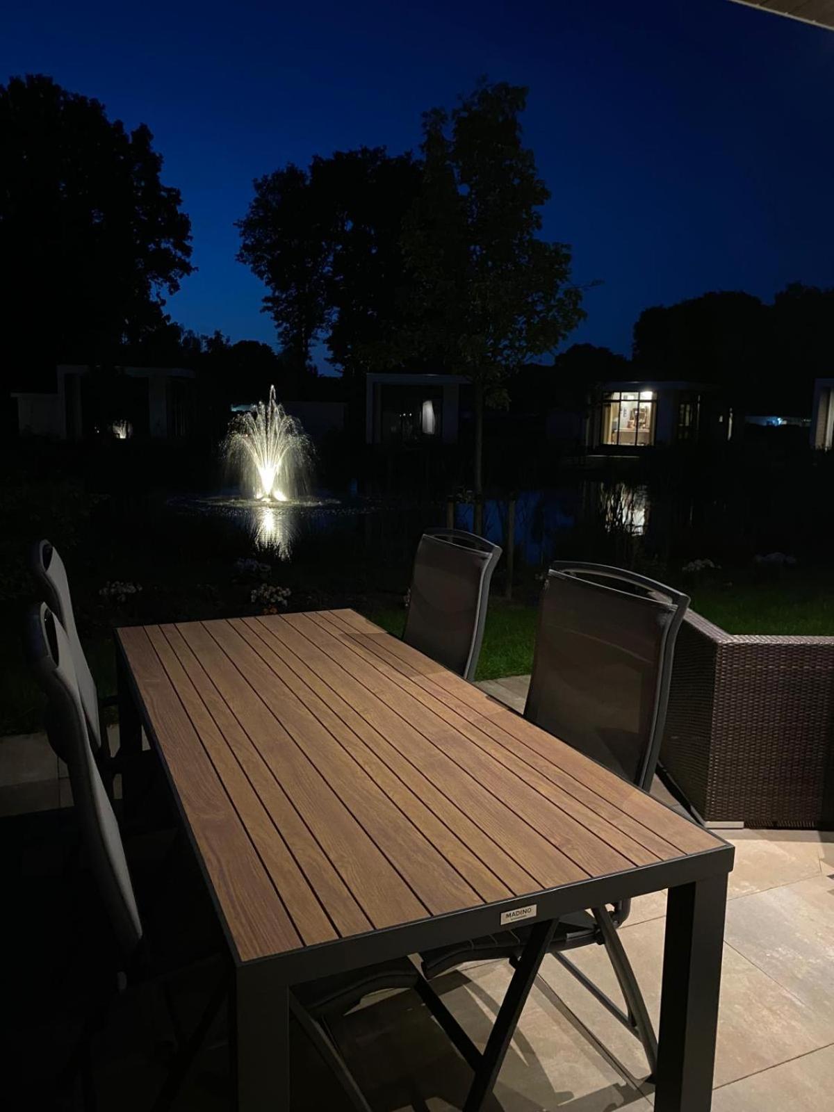 Kindvriendelijk Luxe Chalet In De Bossen Met Prive Sauna Harderwijk Eksteriør bilde